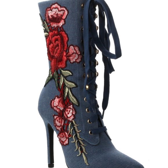 NIB Cape Robbin Embroidered Rose Denim Boots Sizes 6, 6.5, & 7.5 USA - Picture 6 of 12